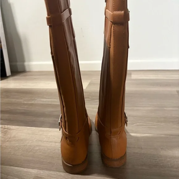 abandoning Tan Leather Knee-High Boots - Picture 6 of 8